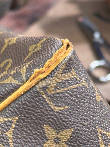 Réparation angle sac Louis Vuitton usé et déchiré